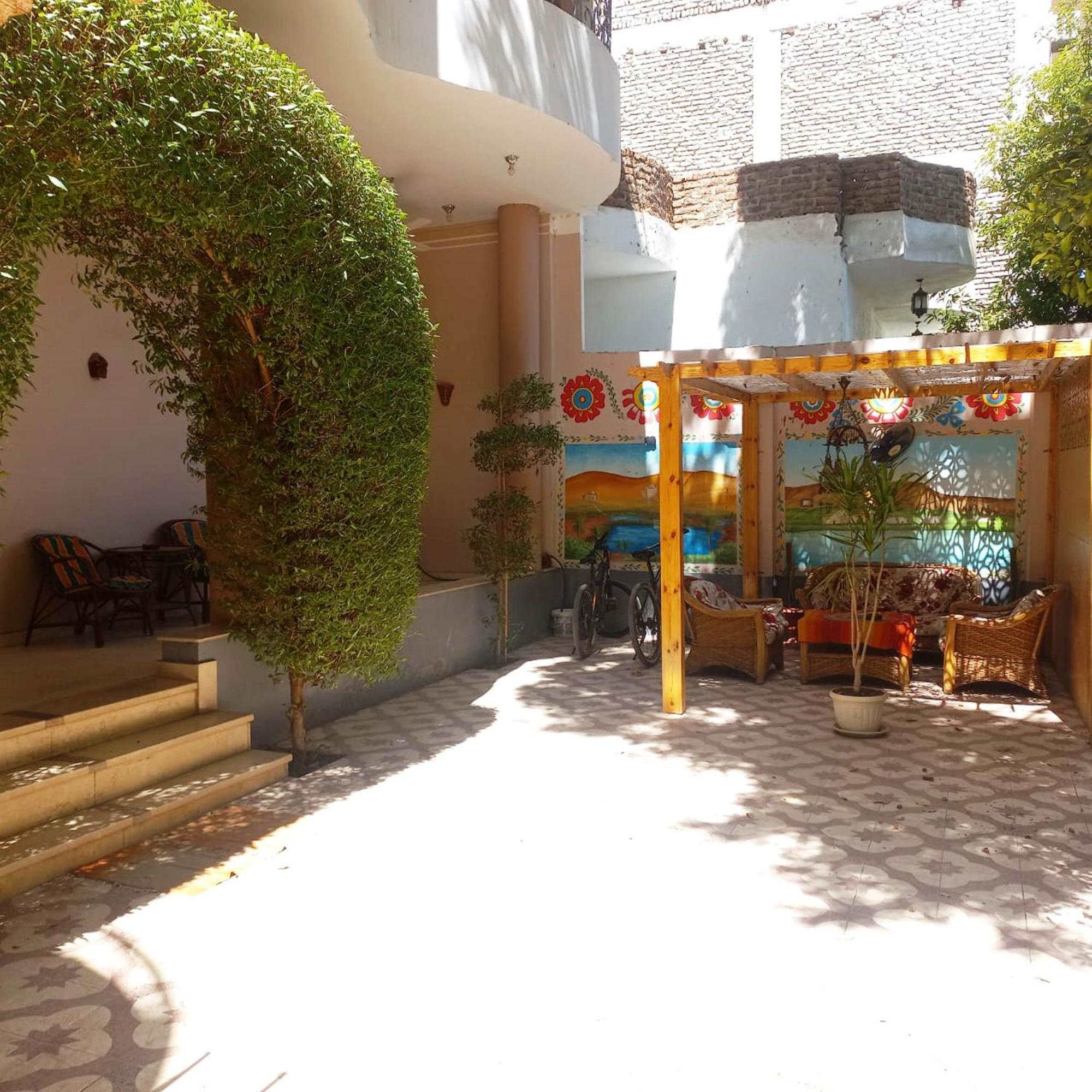 Enjoy Luxor Apartment ภายนอก รูปภาพ